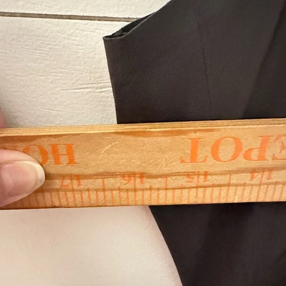 SPANX L one piece top and thigh control spandex contouring slimming shapewear - Picture 5 of 11